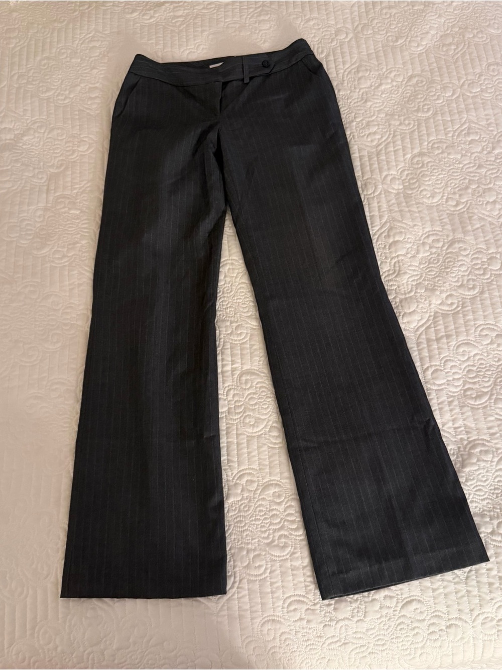 Calvin Klein Gray Pinstripe Wide Leg Dress Pants Trousers Size 2